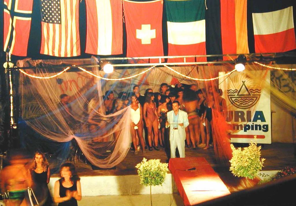 Villaggio Camping Uria Foce Varano Buitenkant foto