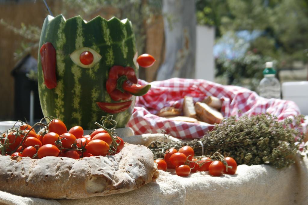 Villaggio Camping Uria Foce Varano Buitenkant foto